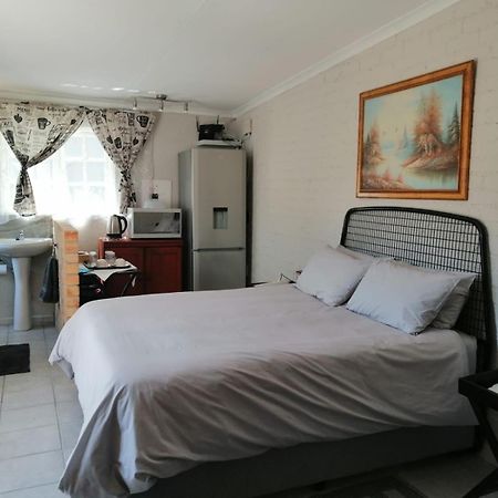Charlie'S Spot - Norwood Hotel Johannesburg Exterior photo